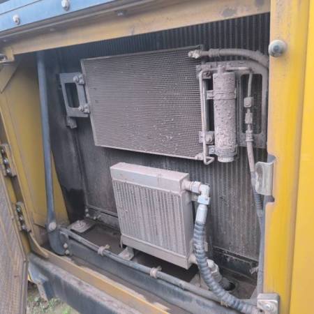 徐工XE700D履带式挖掘机