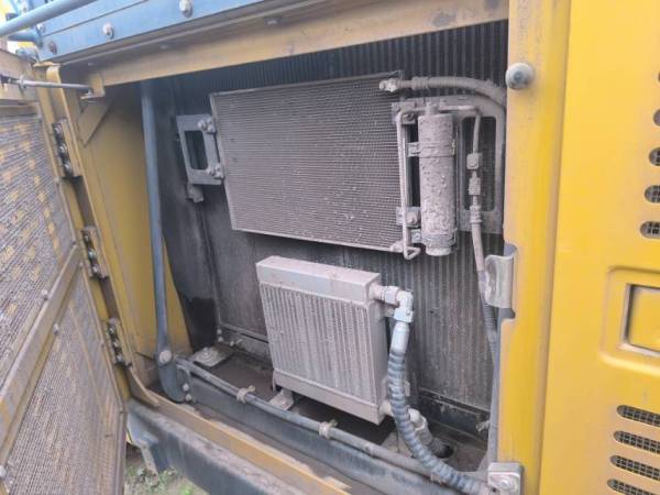 徐工XE700D履帶式挖掘機(jī)