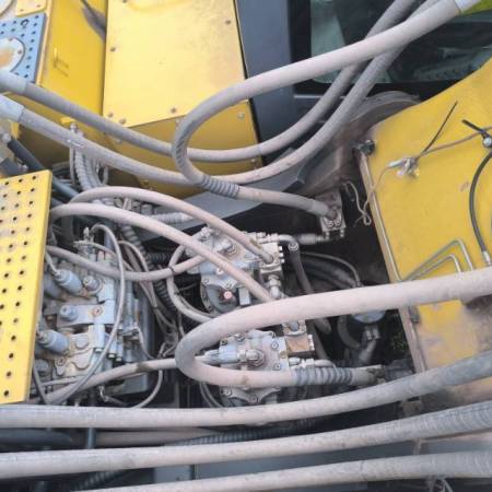 徐工XE700D履带式挖掘机