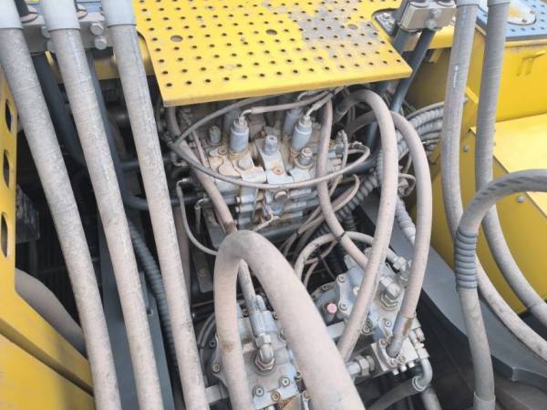 徐工XE700D履帶式挖掘機(jī)