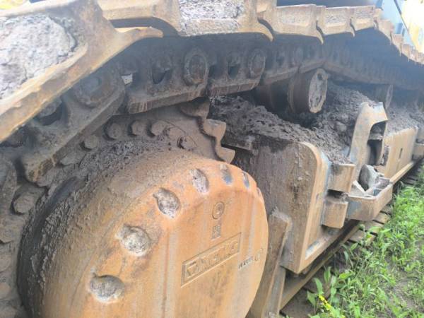 徐工XE700D履帶式挖掘機(jī)