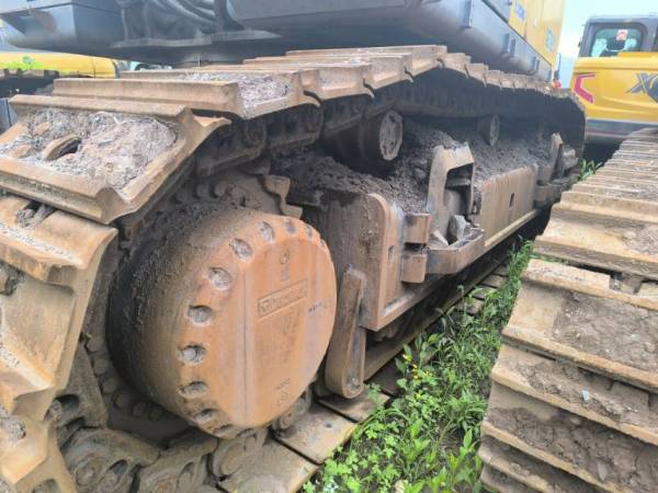 徐工XE700D履帶式挖掘機(jī)