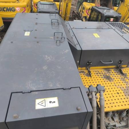 徐工XE700D履带式挖掘机