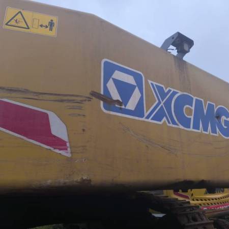 徐工XE700D履带式挖掘机