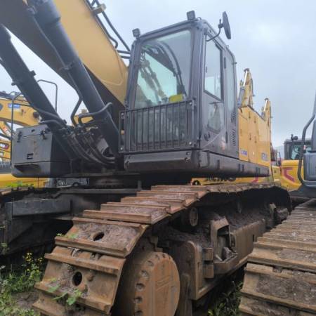 徐工XE700D履带式挖掘机