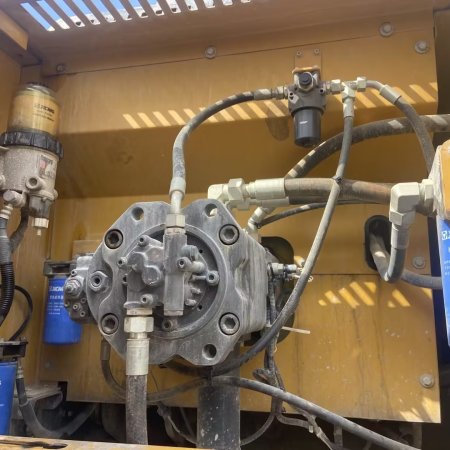 徐工XE335DK履带式挖掘机