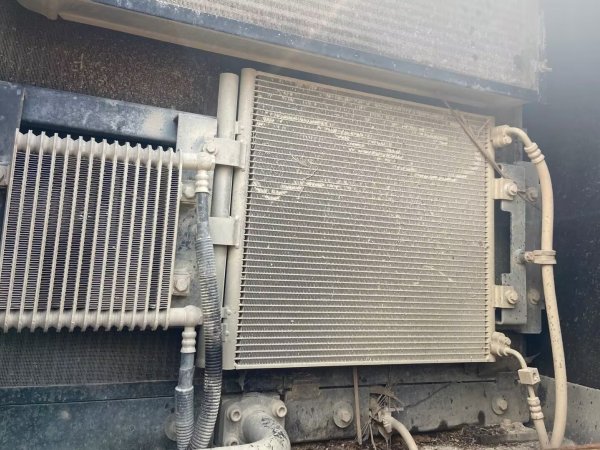 徐工XE335DK履帶式挖掘機