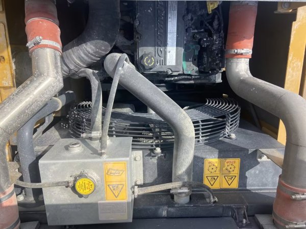 徐工XE335DK履帶式挖掘機