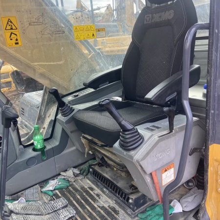 徐工XE335DK履带式挖掘机