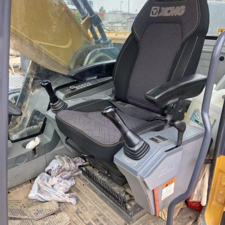 徐工XE380DK履带式挖掘机