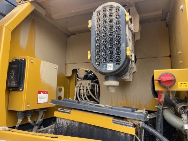 徐工XE380DK履帶式挖掘機(jī)