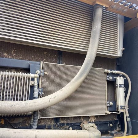 徐工XE380DK履带式挖掘机