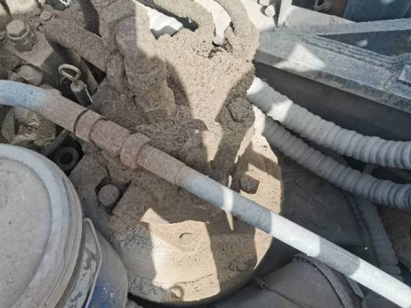 徐工XE490D履帶式挖掘機