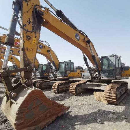 徐工XE490D履带式挖掘机