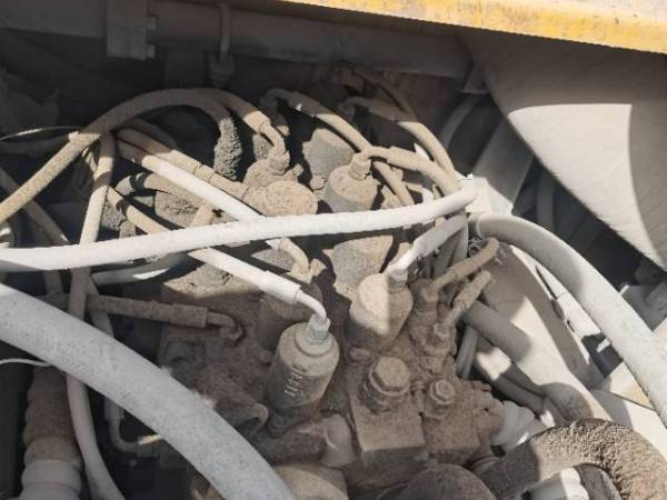 徐工XE490D履帶式挖掘機