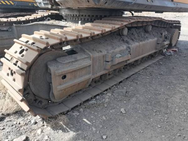 徐工XE490D履帶式挖掘機