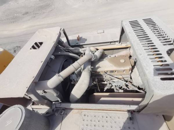 徐工XE470D履帶式挖掘機