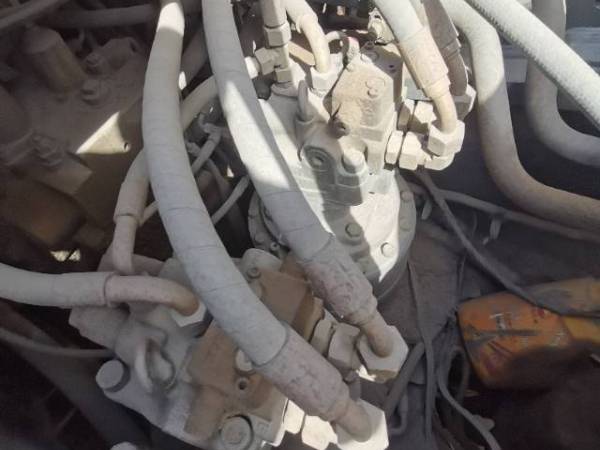 徐工XE470D履帶式挖掘機