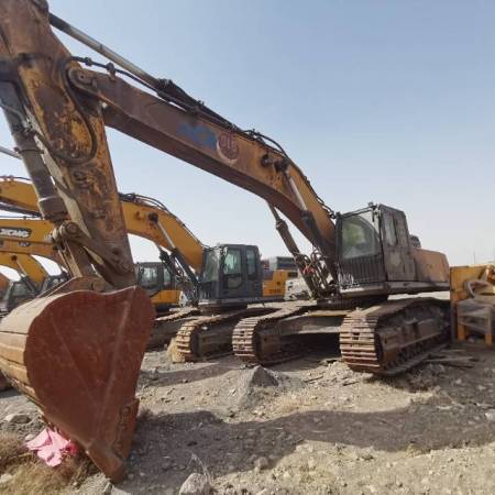 徐工XE470D履带式挖掘机