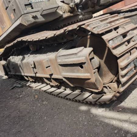 徐工XE470D履带式挖掘机