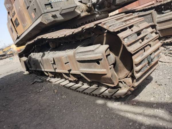 徐工XE470D履帶式挖掘機