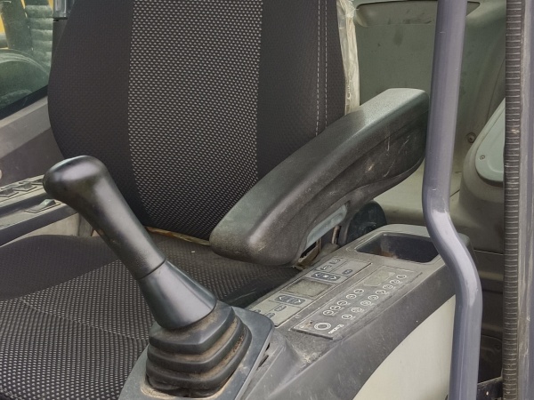 徐工XE490D履帶式挖掘機(jī)