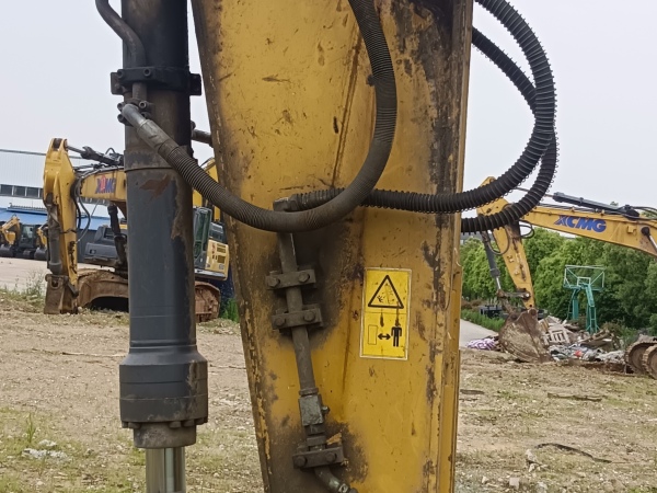 徐工XE490D履帶式挖掘機(jī)