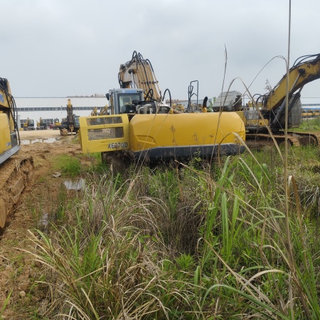 徐工XE370履带式挖掘机