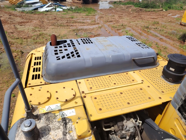 徐工XE270DK履帶式挖掘機