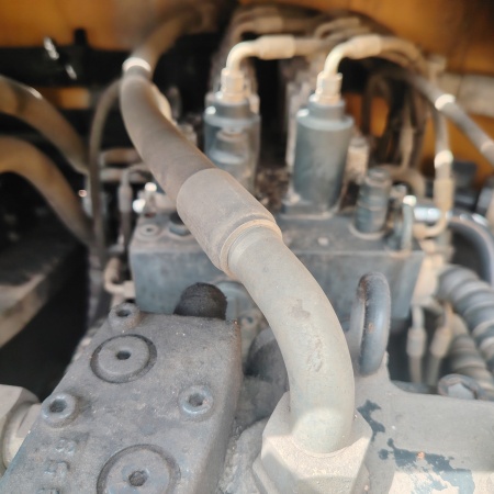 徐工XE270DK履带式挖掘机