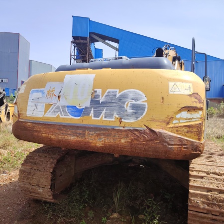 徐工XE270DK履带式挖掘机