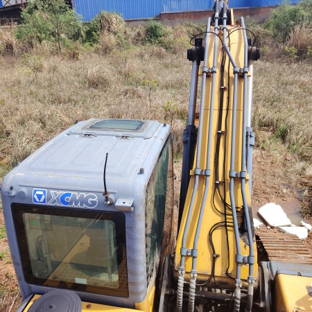 徐工XE270DK履带式挖掘机