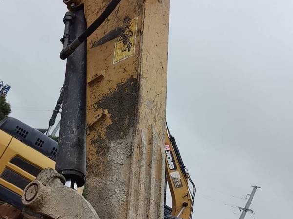 徐工XE55DA履帶式挖掘機(jī)