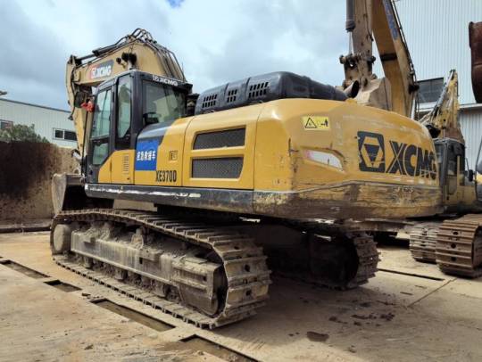 徐工XE370D履带式挖掘机