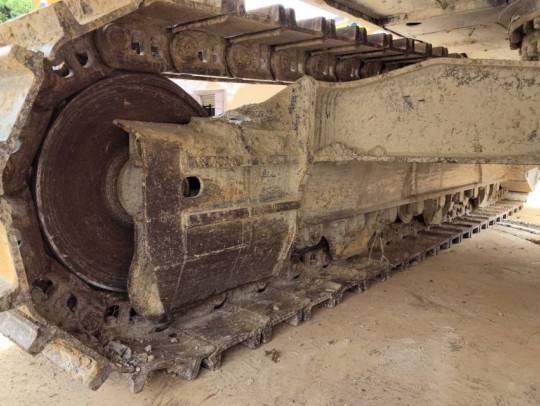 徐工XE370D履带式挖掘机