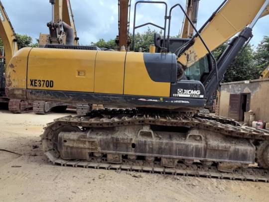 徐工XE370D履带式挖掘机