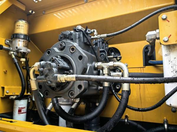 徐工XE400DK履帶式挖掘機