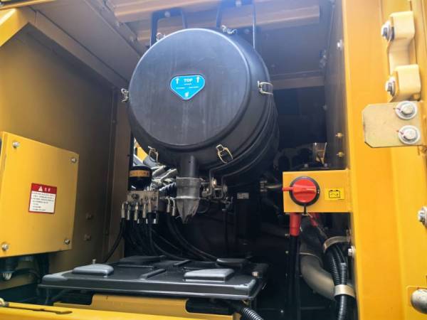 徐工XE400DK履帶式挖掘機