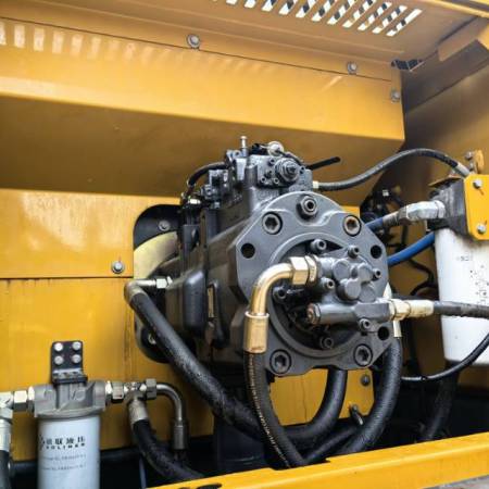 徐工XE400DK履带式挖掘机