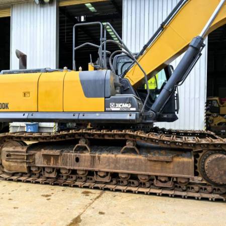 徐工XE400DK履带式挖掘机