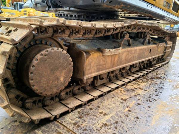 徐工XE400DK履帶式挖掘機