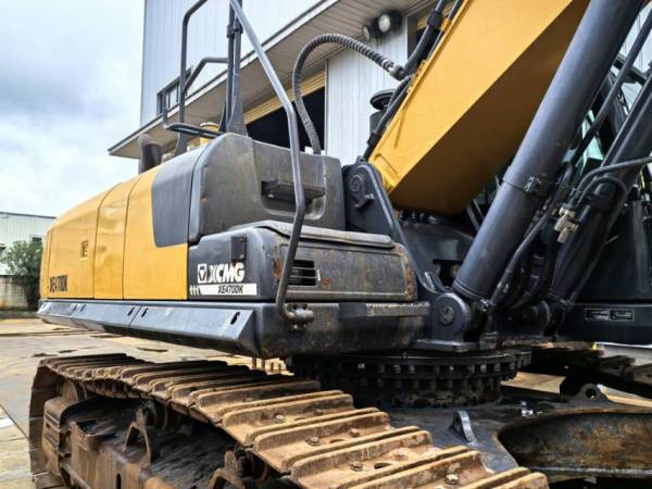 徐工XE400DK履帶式挖掘機
