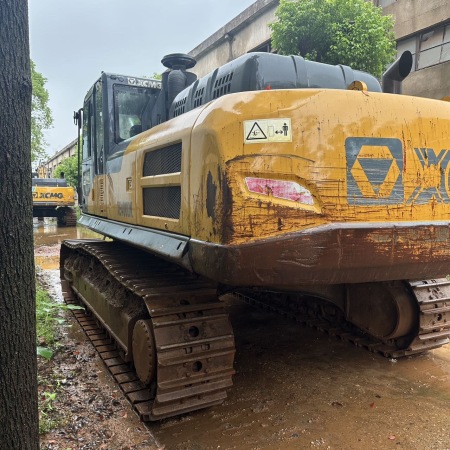 徐工XE400DK履带式挖掘机