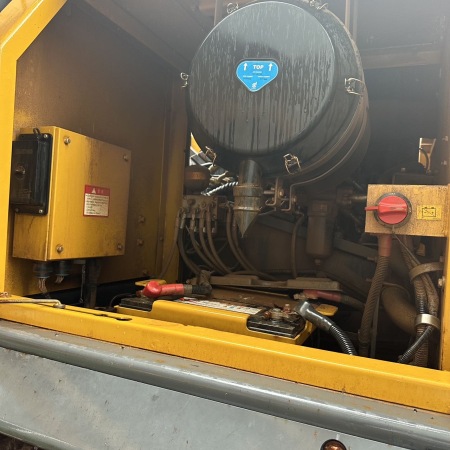 徐工XE400DK履带式挖掘机