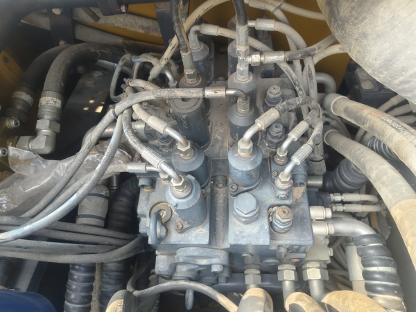 徐工XE550DK履帶式挖掘機(jī)