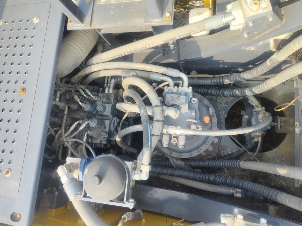 徐工XE550DK履帶式挖掘機(jī)