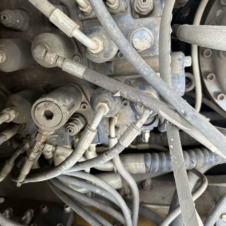 徐工XE490DK履带式挖掘机