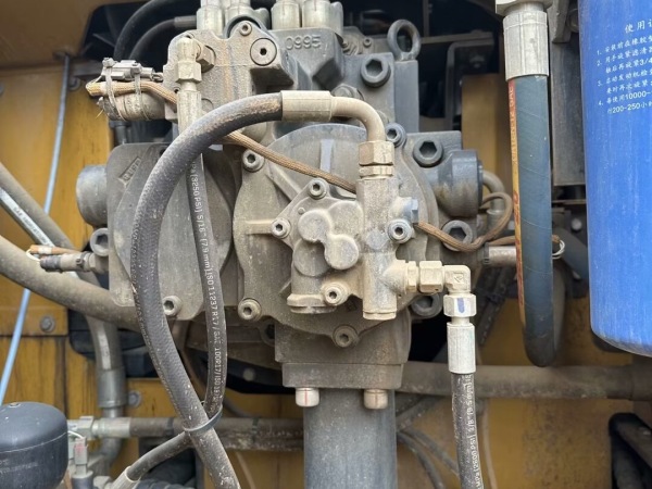 徐工XE490DK履帶式挖掘機(jī)