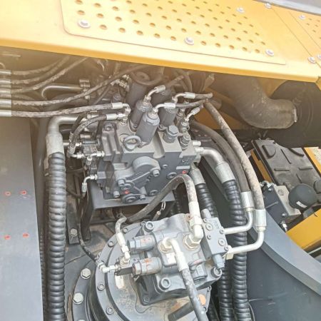 徐工XE370D履带式挖掘机