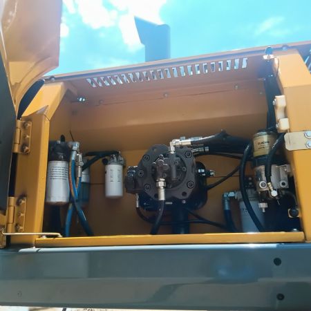 徐工XE370D履带式挖掘机